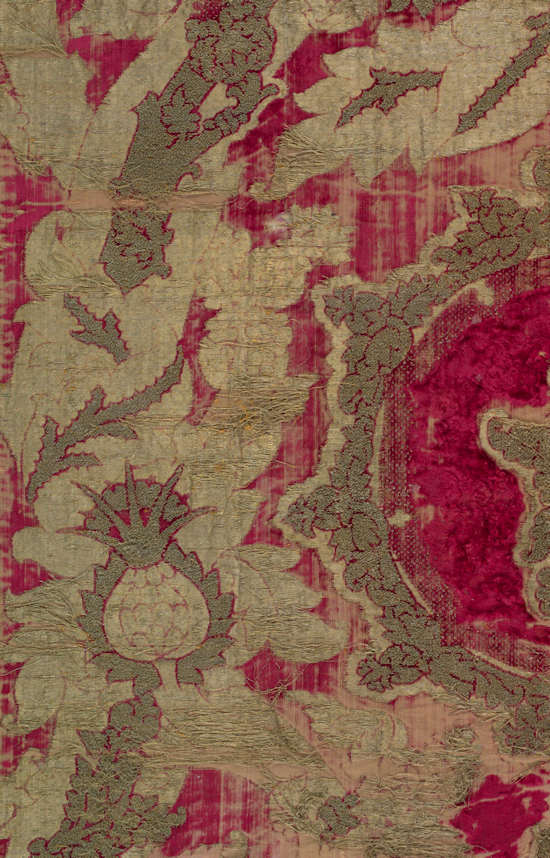 15th century red and gold velvet fabric. Image credit: Smithsonian Design Museum, Creative Commons